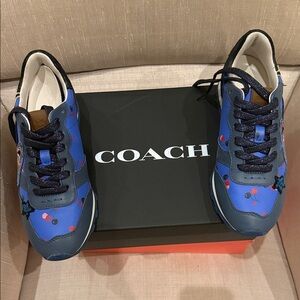 Coach Women's Blue and Navy Sneakers